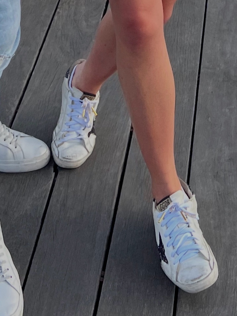 Golden Goose White Low-Top Sneakers with Navy Star - Picture 5 of 12